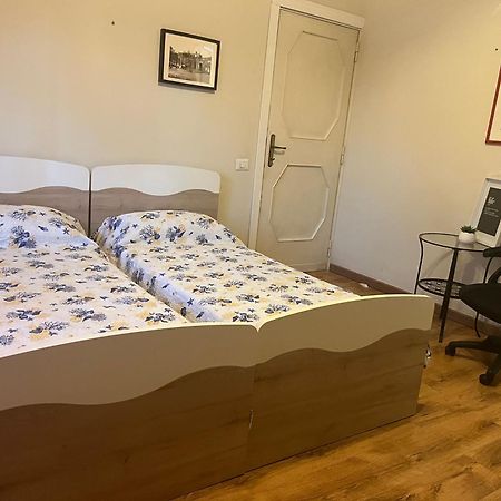 La Dolce Vita Bedrooms Near The Subway Roma Esterno foto
